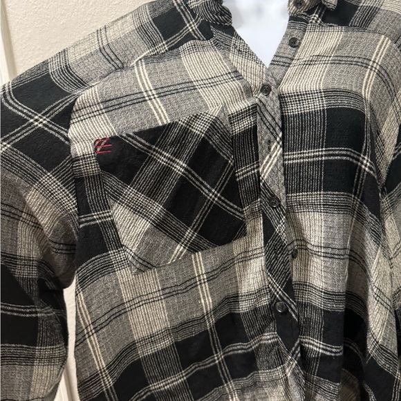 BDG Flannel Oversized - Picture 2 of 6